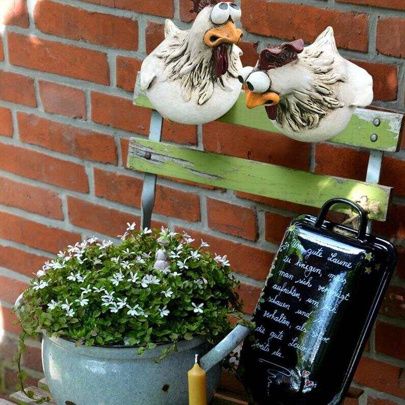 Garden chicken decoration