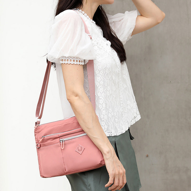 Multi-pocket shoulder bag for women