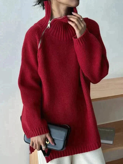 Scarlet | Sweater with a high neckline