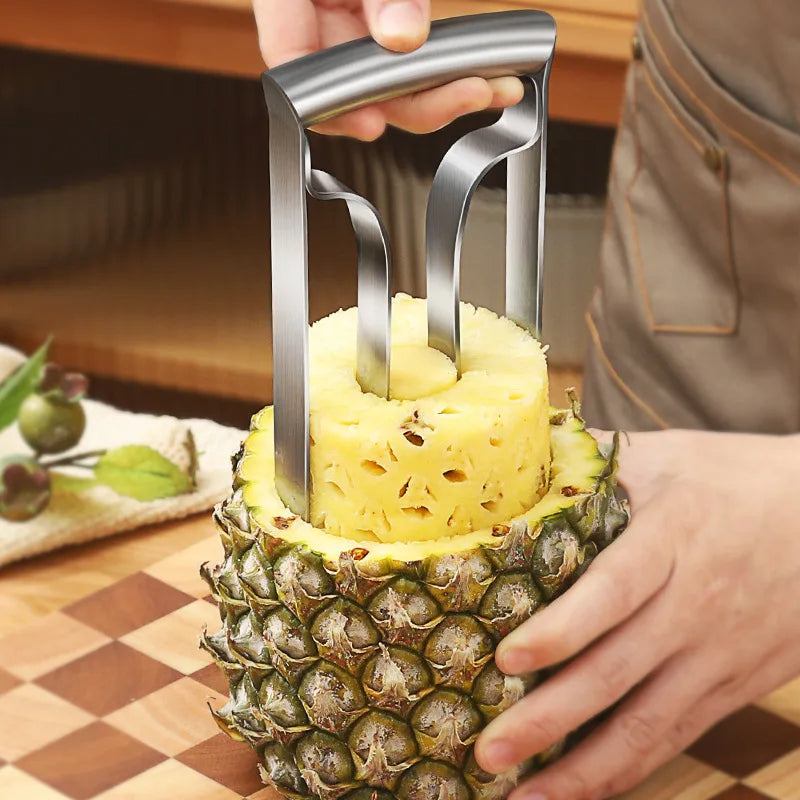 PineSlicer - Perfect pineapple pieces in seconds