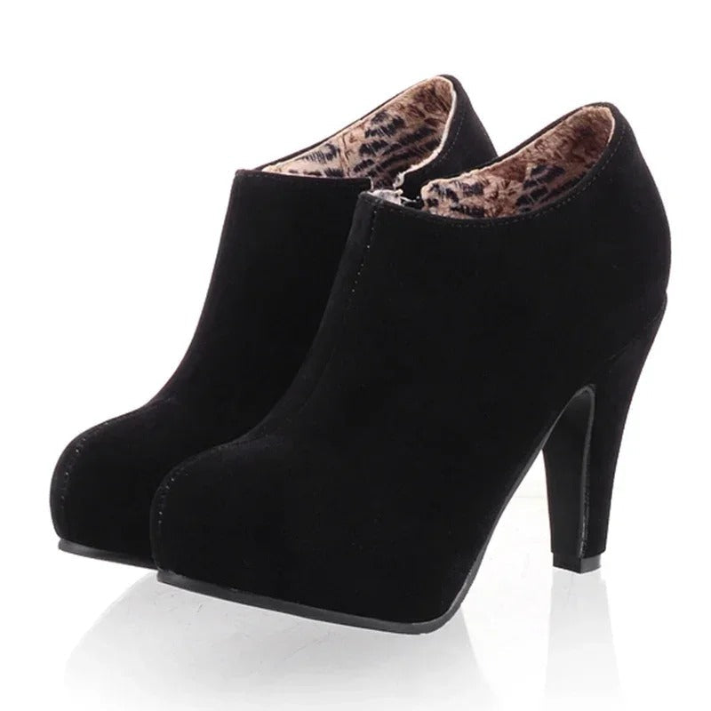 Magdalena - Elegant ankle boots for style