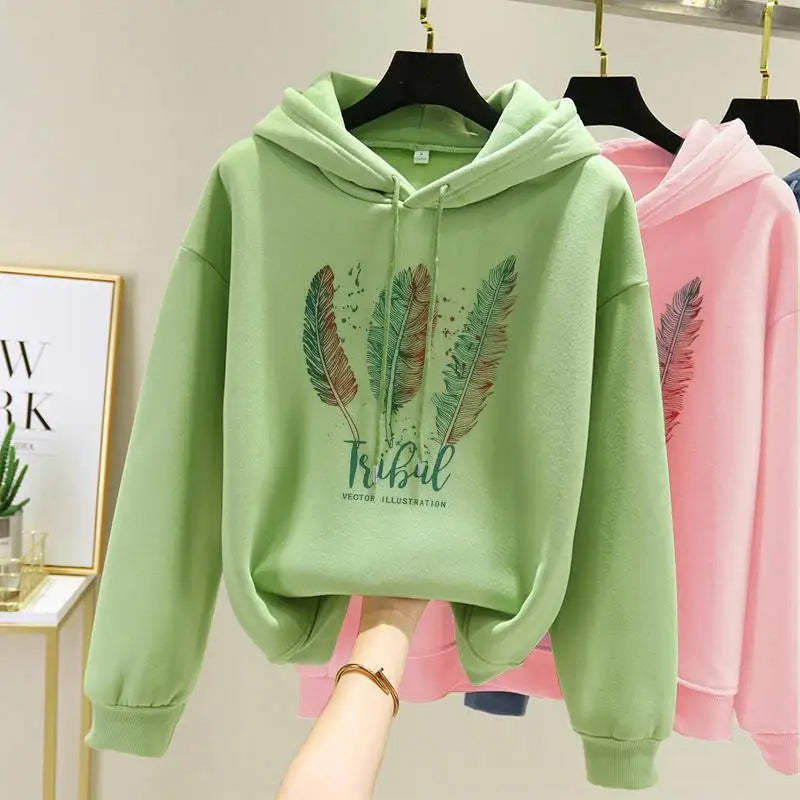 Loose hoodies with feather print