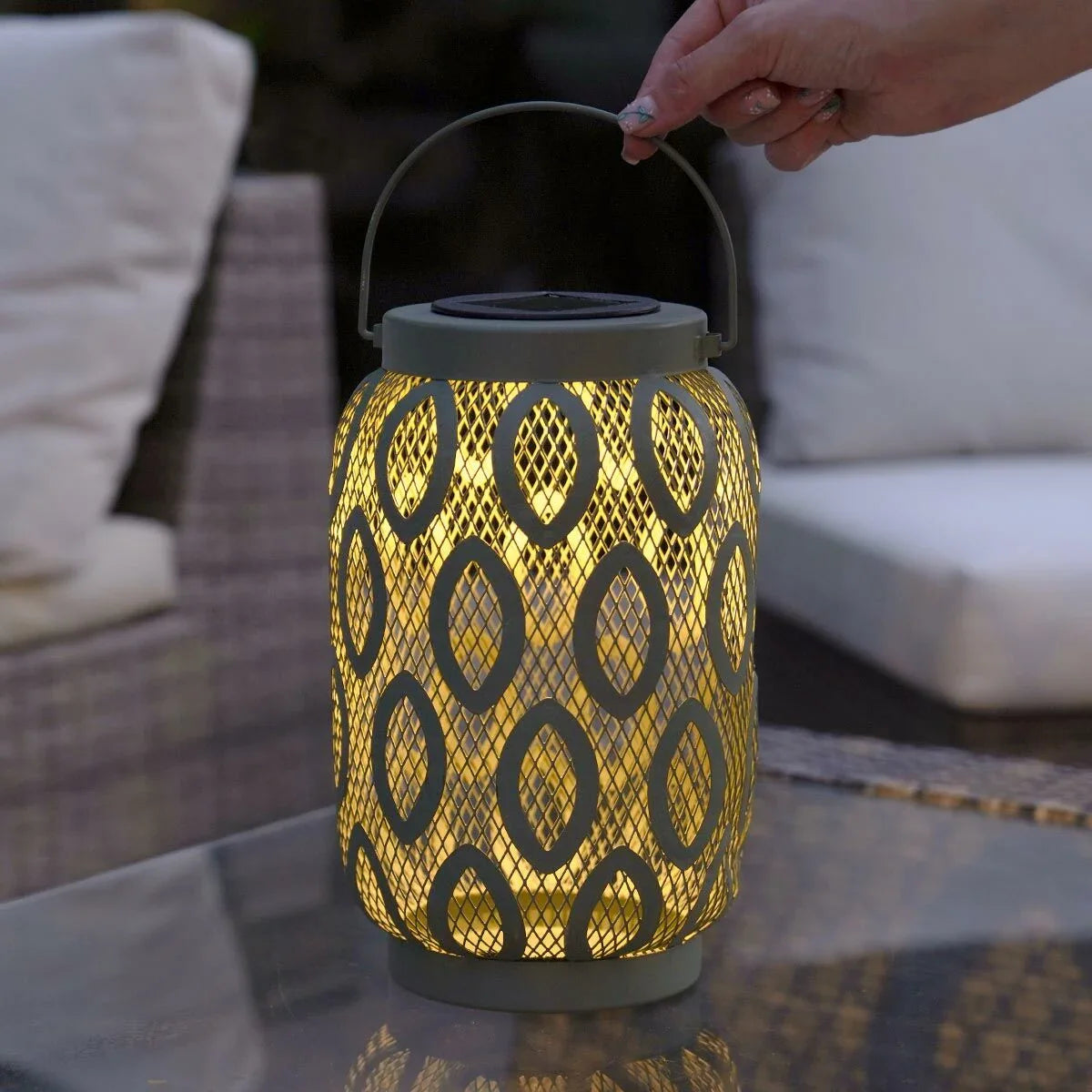 SolarLuxe - Solar Garden Lamp - Give your outdoor space a fabulous look! [Last Day Discount]