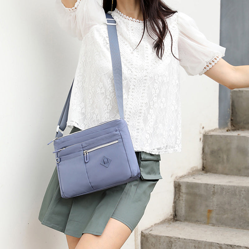 Multi-pocket shoulder bag for women