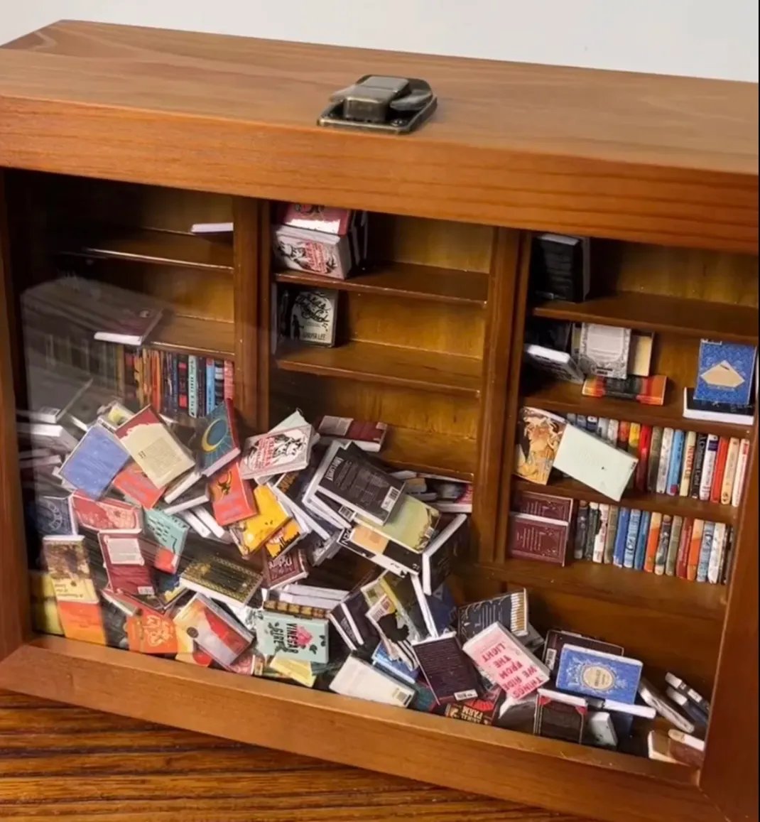 HandMiniature™ - Handcrafted Miniature Bookshelf [Last Day Discount] 