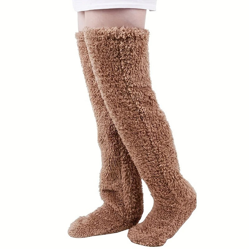 Cuddly overknee fleece socks