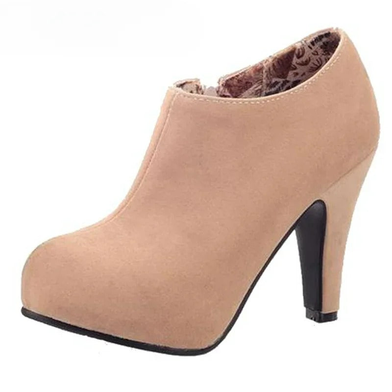 Magdalena - Elegant ankle boots for style