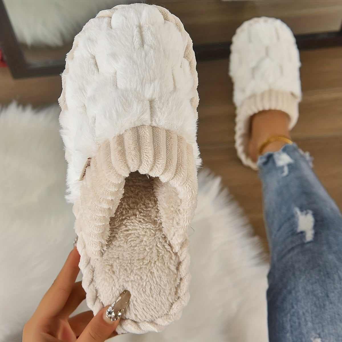 Floof™ - Plush Slippers [Last Day Discount]