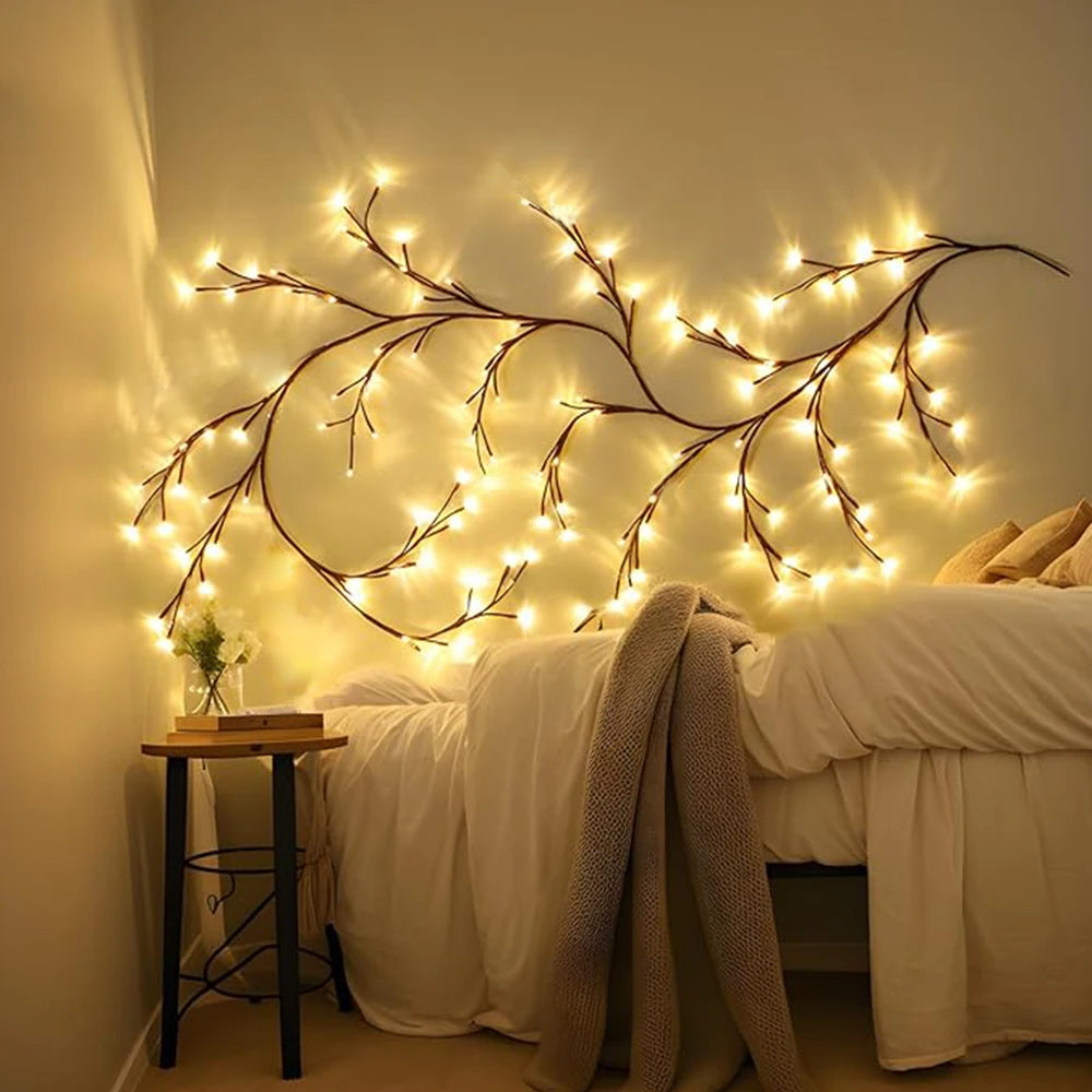 Solar-powered wall decor light chain