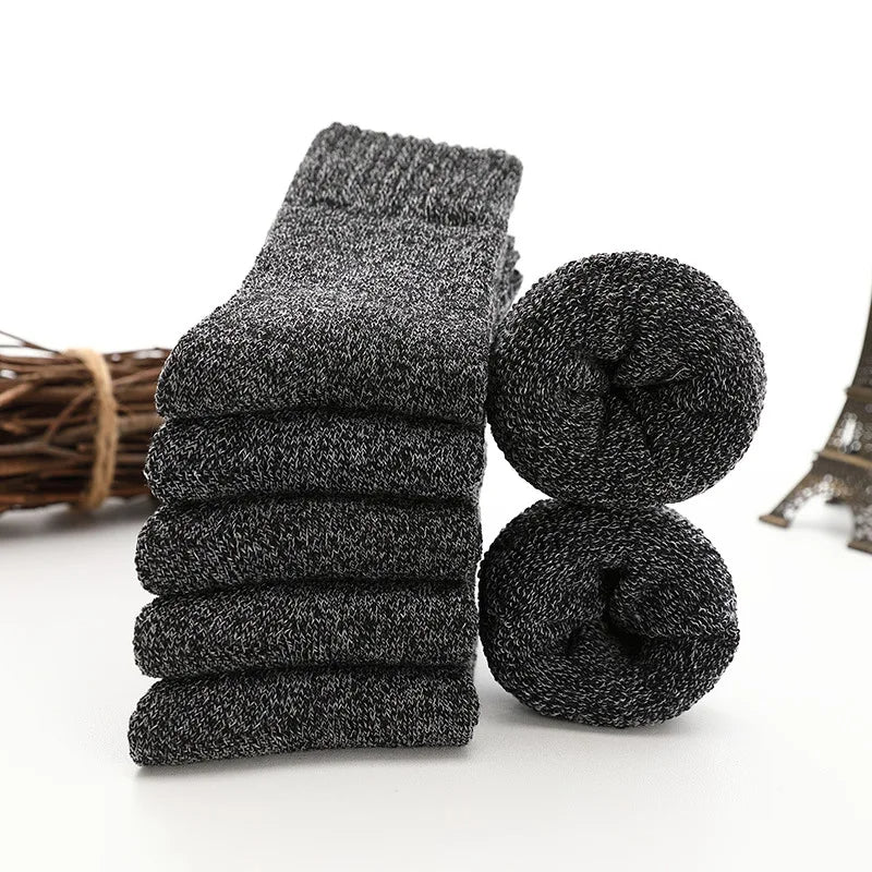 5 pairs of thermal socks made of thick wool