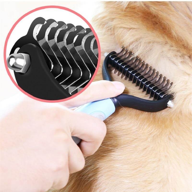 PurrBrush - Detangling Brush for Pets