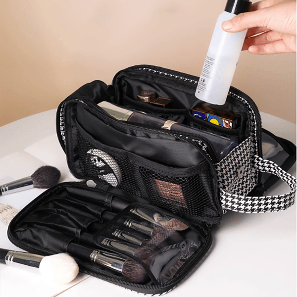 Ontour™ - Large Capacity Travel Cosmetic Bag