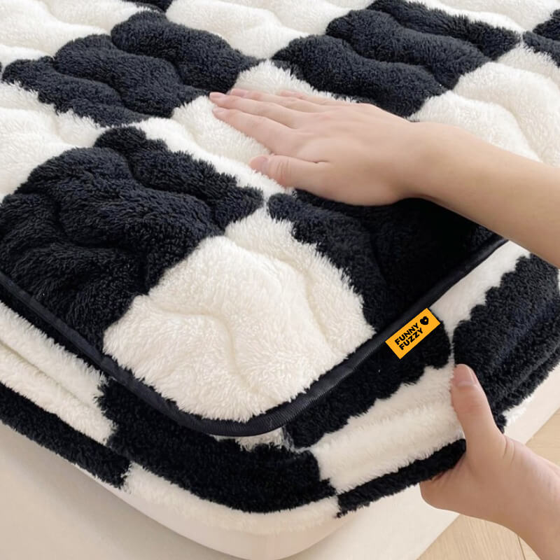 BettPro - Checkered mattress cover