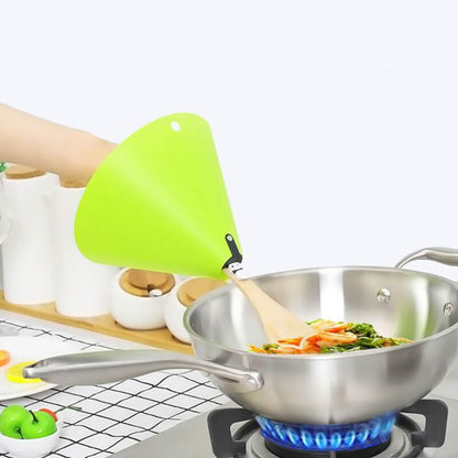 Splash protection for frying pan