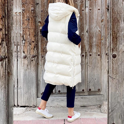 Long sleeveless coat with hood