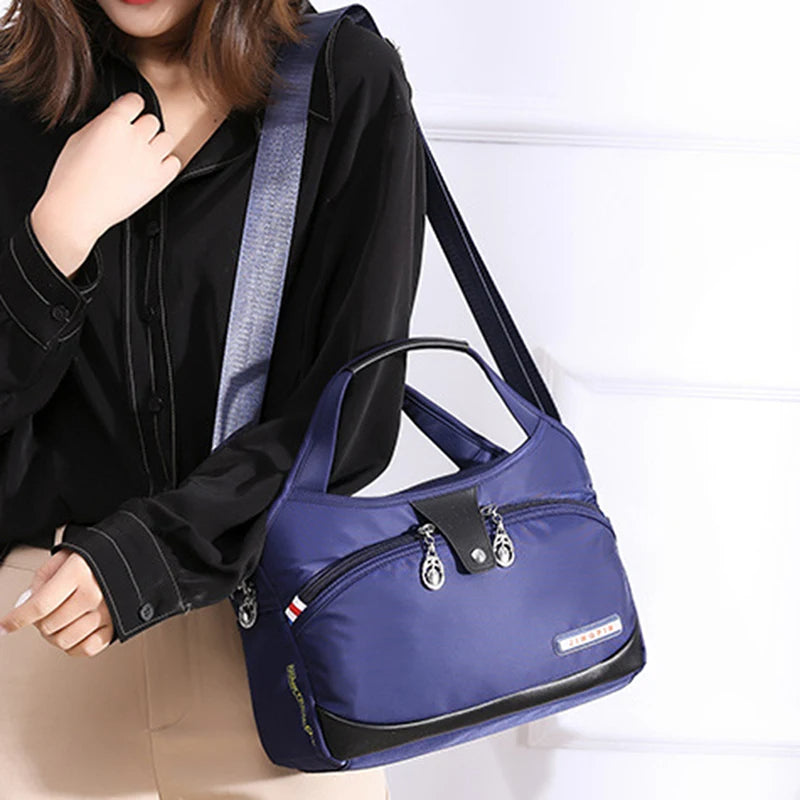 Women's shoulder bag in different colors