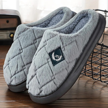 Slippers with fleece feed