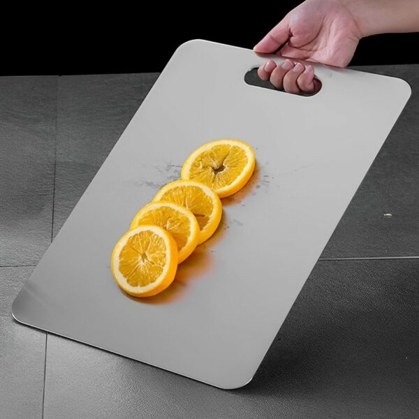 TitaniumChef | The hygienic cutting board 