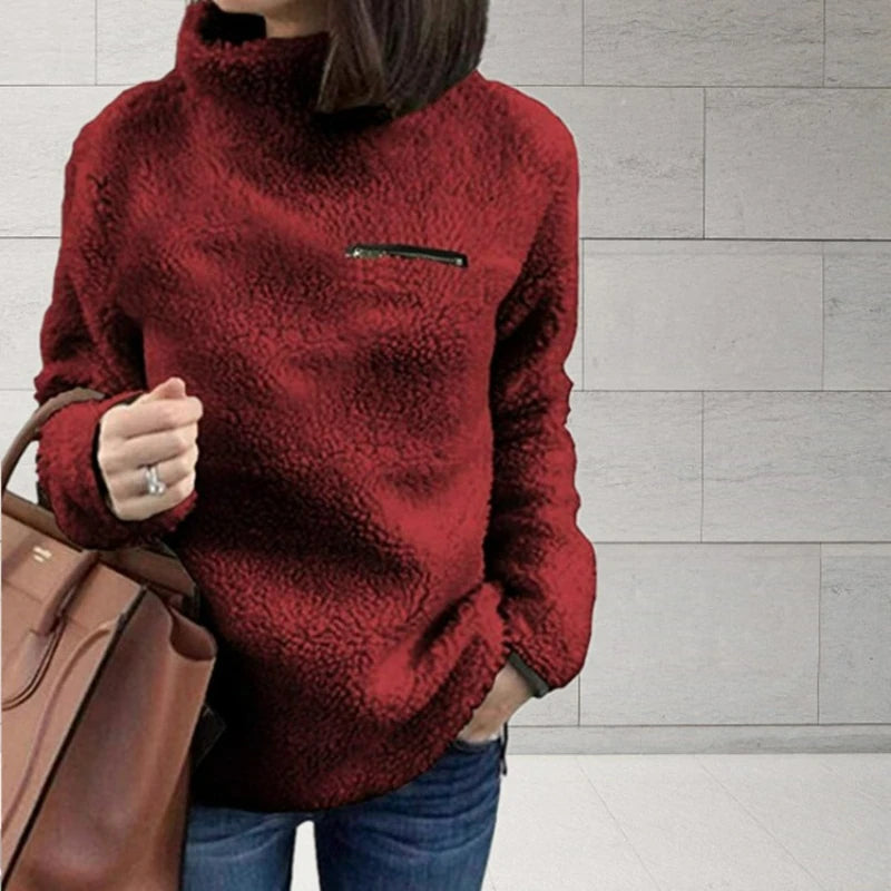 Roll collar sweater with teddy feed