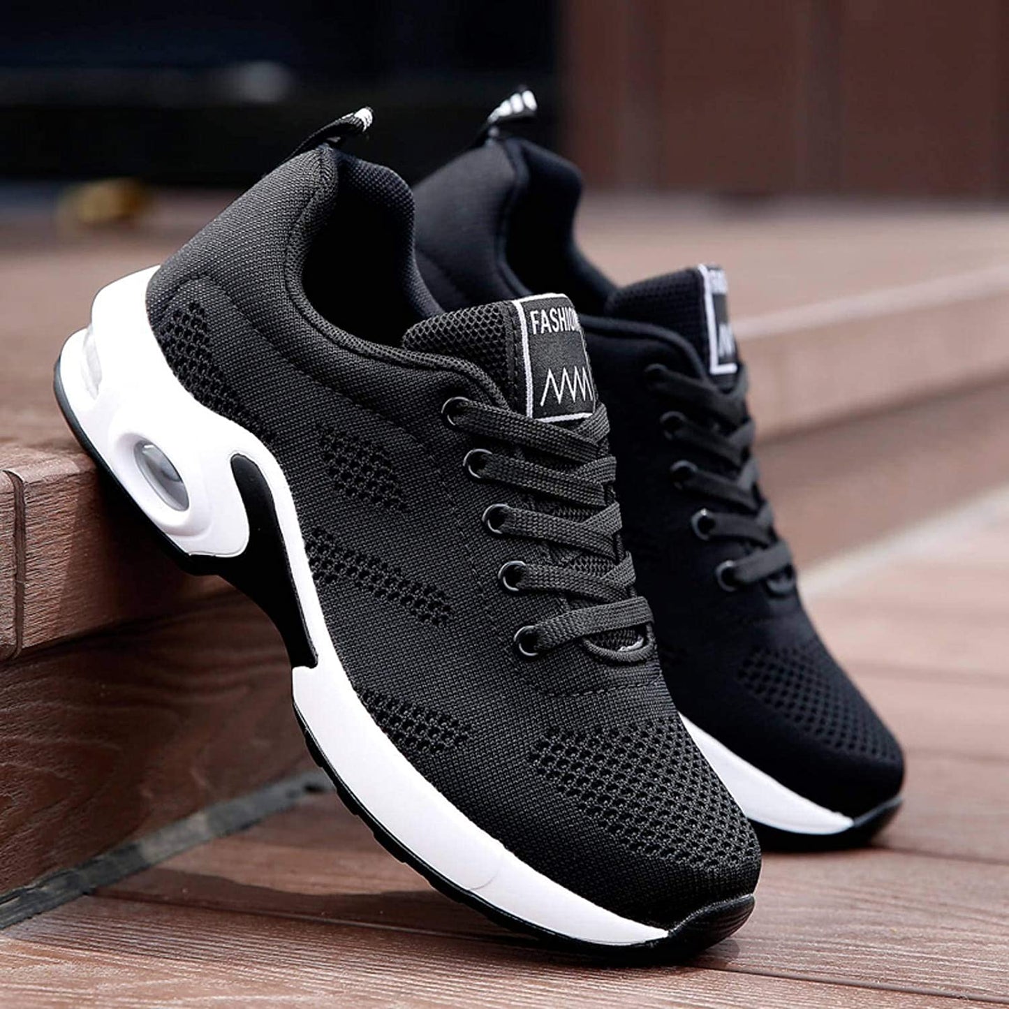 Orthopedic sneakers for women