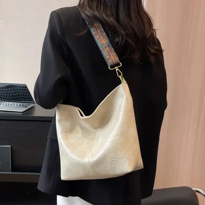 Stylish shoulder bag