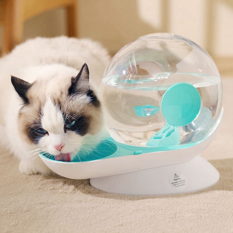 AquaPaw™ cat drinking fountain 