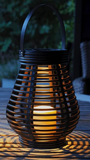 Solar garden lantern