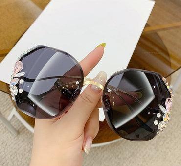 Glamorous diamond sunglasses