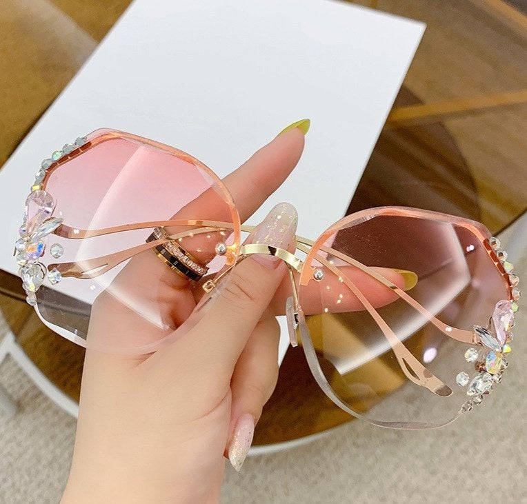 Glamorous diamond sunglasses